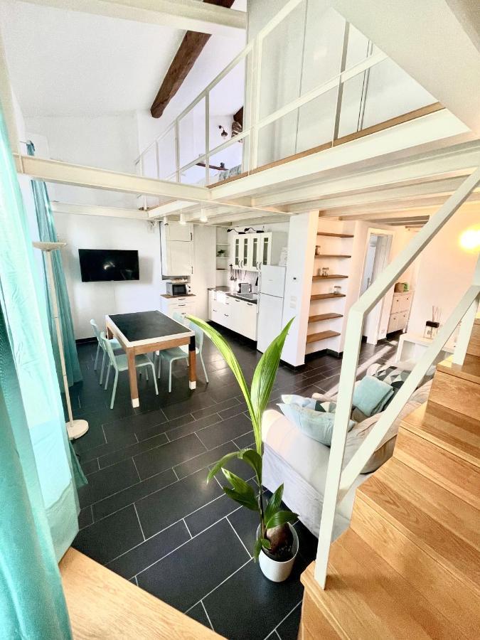 Cozy Loft Marina View Apartment ซาโวนา ภายนอก รูปภาพ